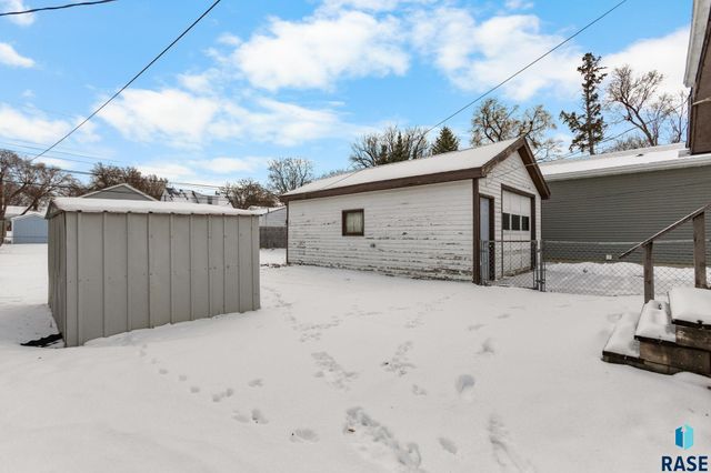 528 S Elmwood Ave Avenue, Sioux Falls, SD 57104