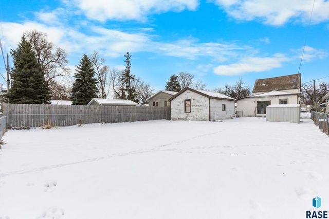 528 S Elmwood Ave Avenue, Sioux Falls, SD 57104