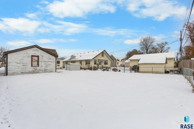 528 S Elmwood Ave Avenue, Sioux Falls, SD 57104