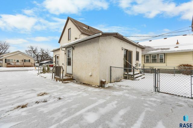 528 S Elmwood Ave Avenue, Sioux Falls, SD 57104