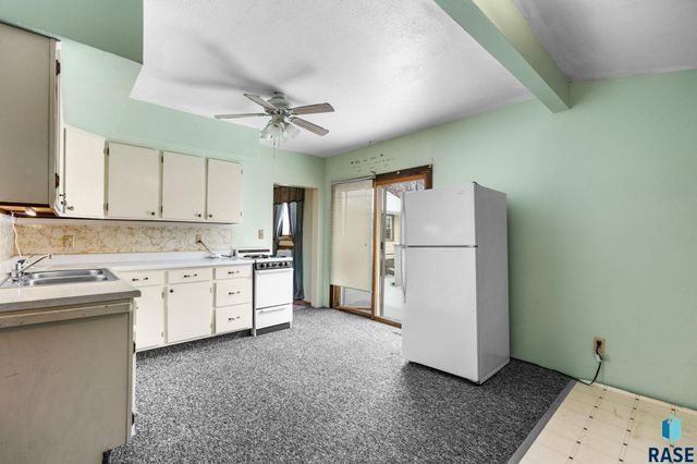 528 S Elmwood Ave Avenue, Sioux Falls, SD 57104