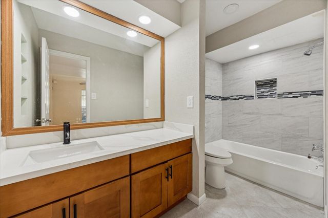 2609 Marilee Lane 1, Houston, TX 77057