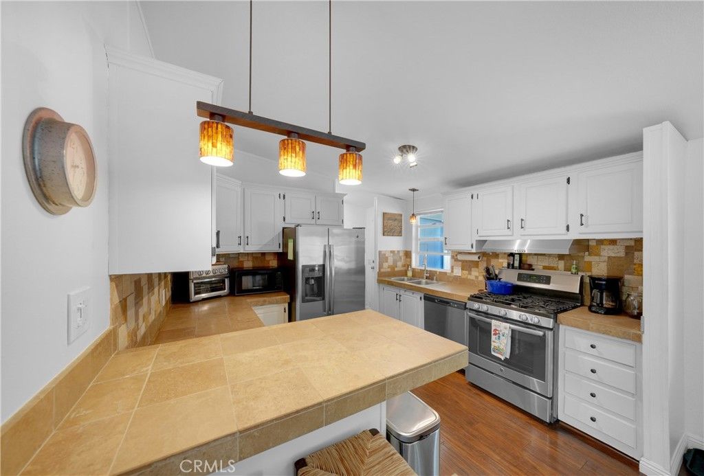 Image 10 of property listing at 21851 Newland, Huntington Beach, CA 92646