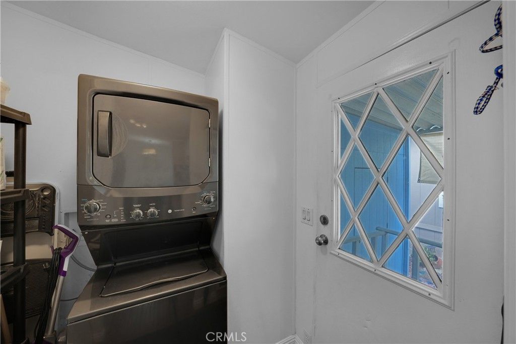 Image 12 of property listing at 21851 Newland, Huntington Beach, CA 92646
