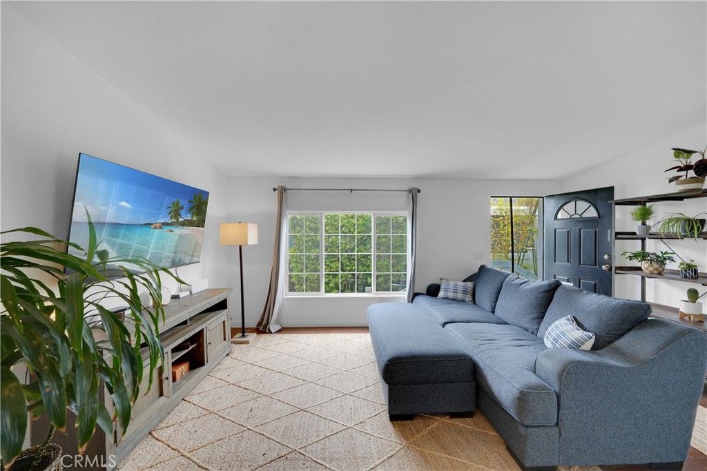 Image 19 of property listing at 21851 Newland, Huntington Beach, CA 92646