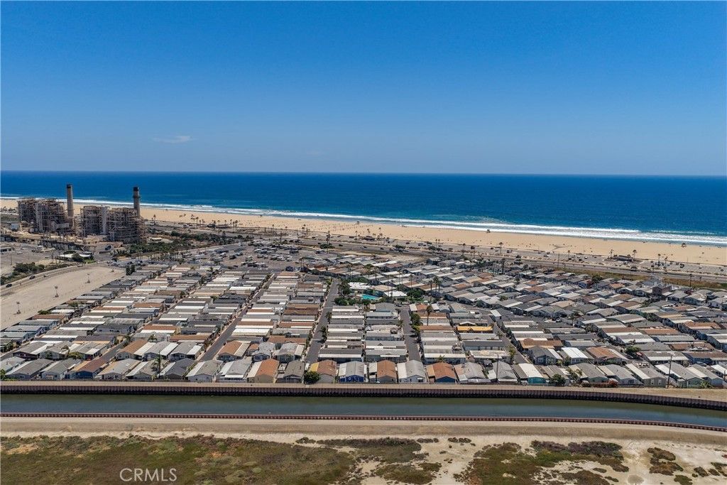 Image 2 of property listing at 21851 Newland, Huntington Beach, CA 92646
