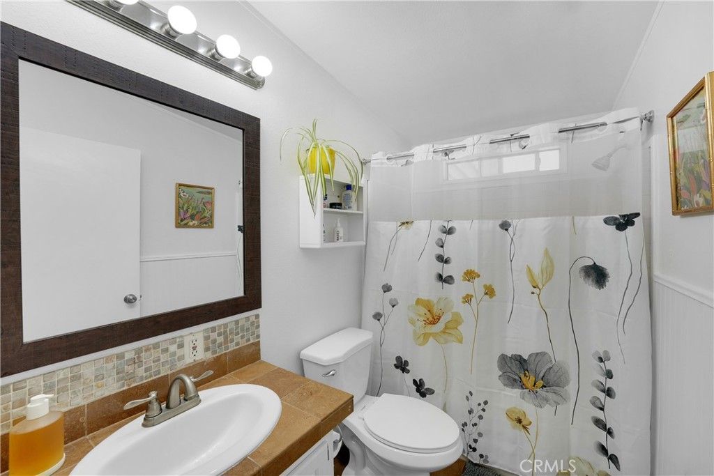 Image 27 of property listing at 21851 Newland, Huntington Beach, CA 92646