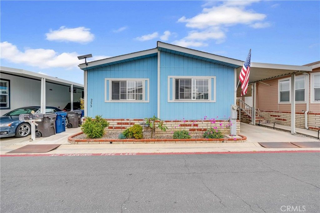 Image 35 of property listing at 21851 Newland, Huntington Beach, CA 92646
