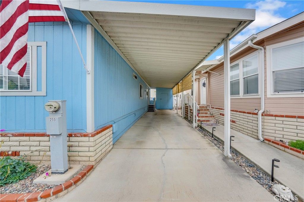 Image 6 of property listing at 21851 Newland, Huntington Beach, CA 92646