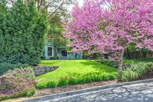 496 Beach Street, Ashland, OR 97520