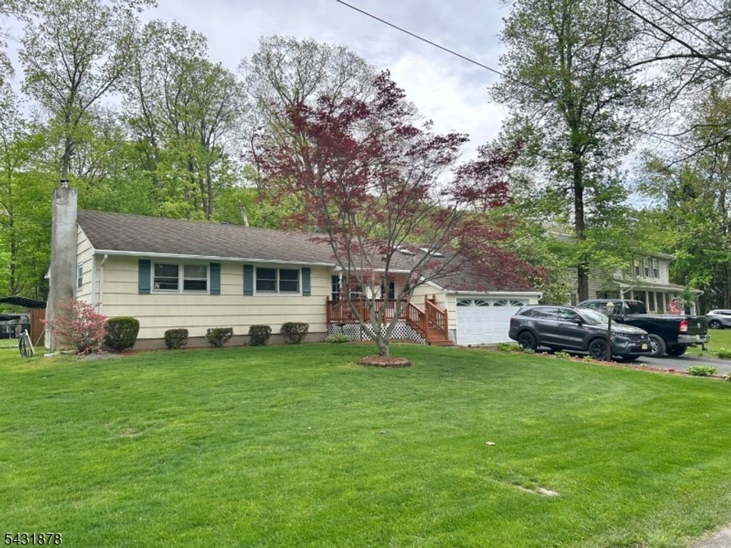 13 Birch Rd, Byram Twp., NJ 07821