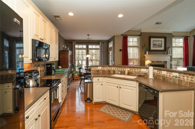 4006 Hickory View Drive, Fort Mill, SC 29707