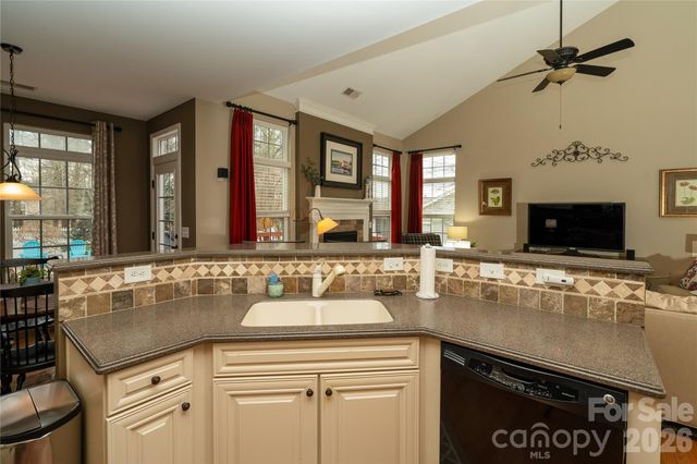 4006 Hickory View Drive, Fort Mill, SC 29707