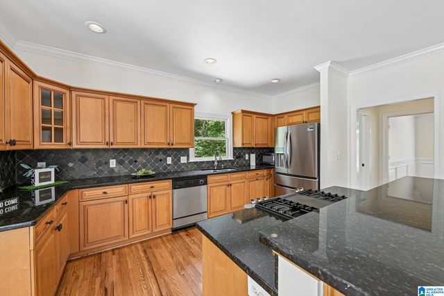 404 GREYSTONE GLEN CIRCLE, Hoover, AL 35242