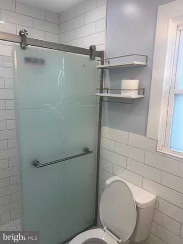 4052 LOCUST LN, Harrisburg, PA 17109