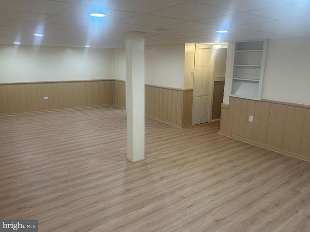 4052 LOCUST LN, Harrisburg, PA 17109