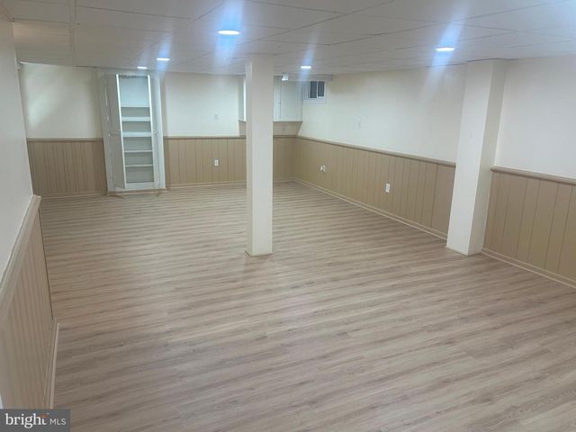 4052 LOCUST LN, Harrisburg, PA 17109