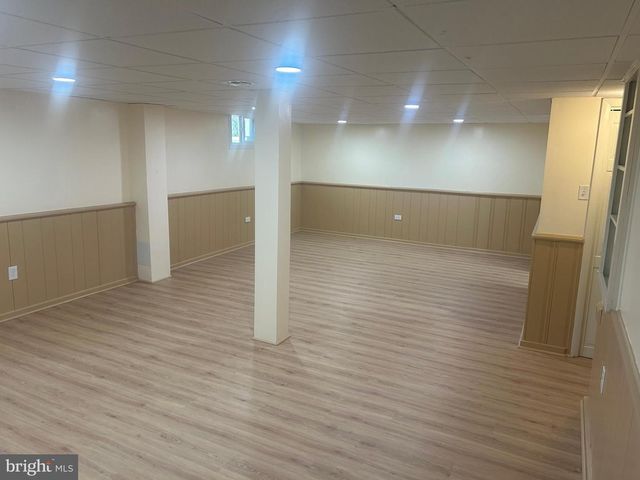 4052 LOCUST LN, Harrisburg, PA 17109