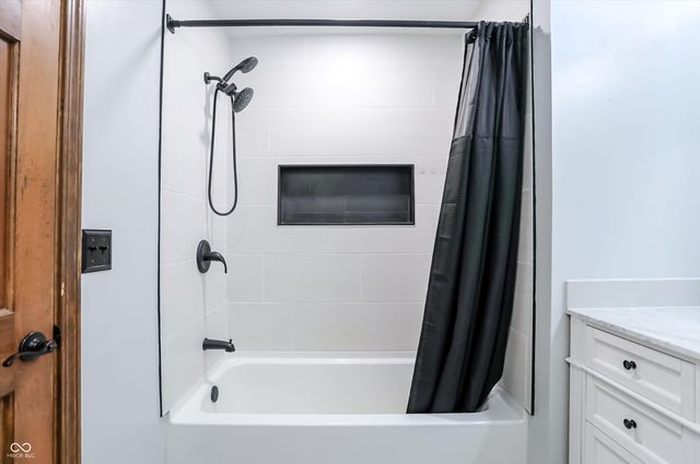 8420 N County Road 150 E, Pittsboro, IN 46167