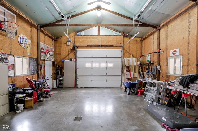 8420 N County Road 150 E, Pittsboro, IN 46167