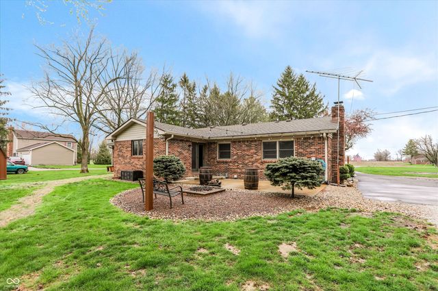 8420 N County Road 150 E, Pittsboro, IN 46167