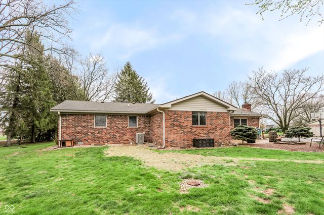 8420 N County Road 150 E, Pittsboro, IN 46167