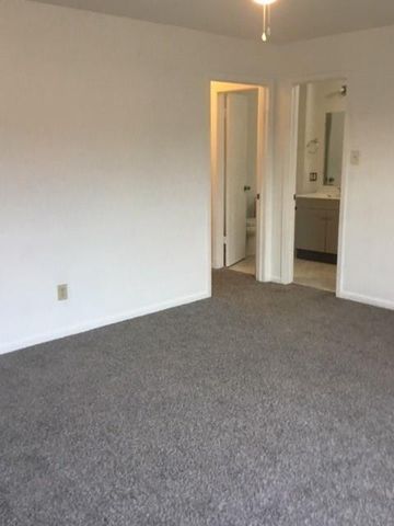 3004 Creekview Drive, Missouri City, TX 77459