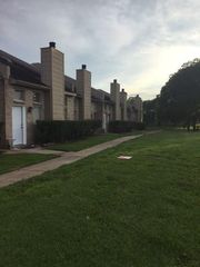 3004 Creekview Drive, Missouri City, TX 77459