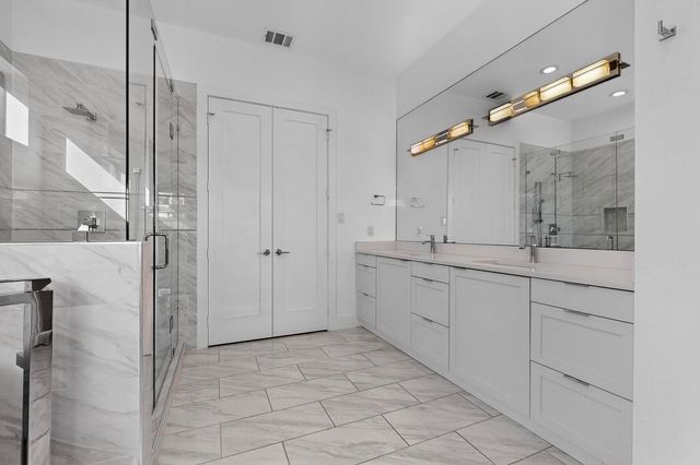 4521 Cowan Avenue, Dallas, TX 75209