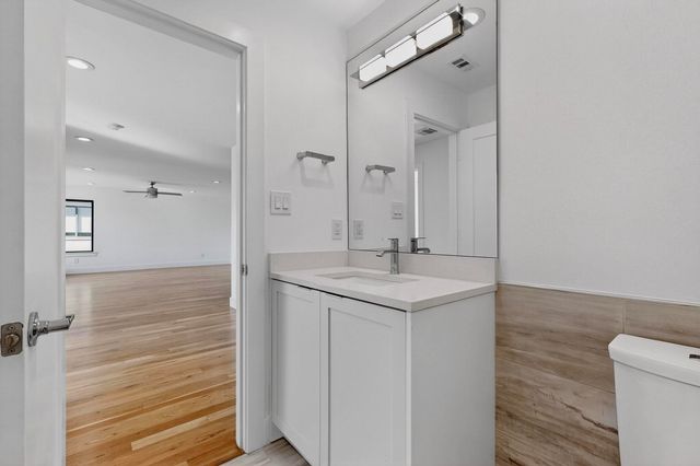 4521 Cowan Avenue, Dallas, TX 75209