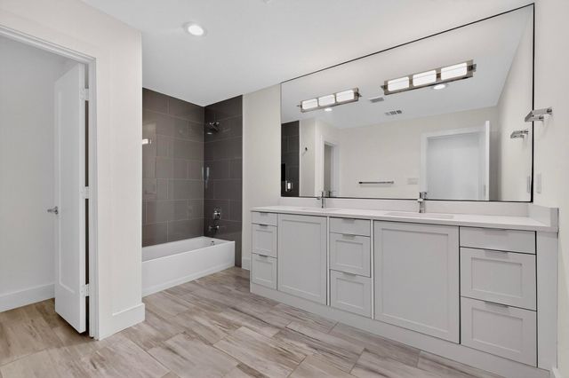 4521 Cowan Avenue, Dallas, TX 75209