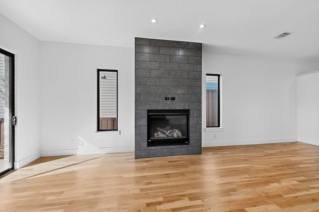 4521 Cowan Avenue, Dallas, TX 75209