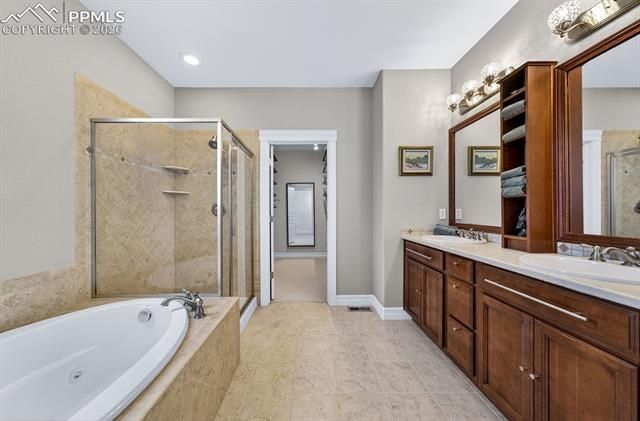 3305 Gladstone Creek Point, Colorado Springs, CO 80908