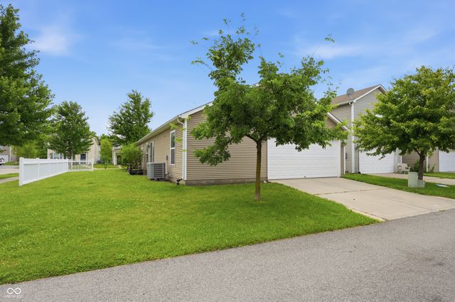 12254 Maize Drive, Noblesville, IN 46060