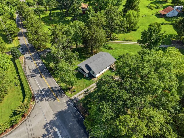 98 Old Mill Road, Ringgold, GA 30736