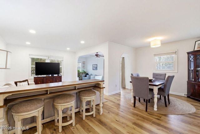 220 Willis Drive, Southport, NC 28461