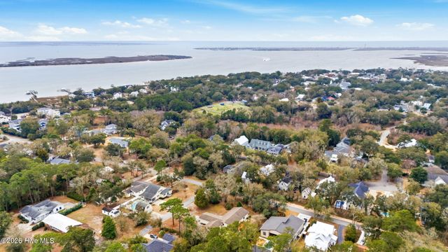 220 Willis Drive, Southport, NC 28461