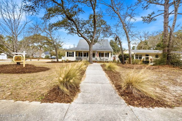 220 Willis Drive, Southport, NC 28461