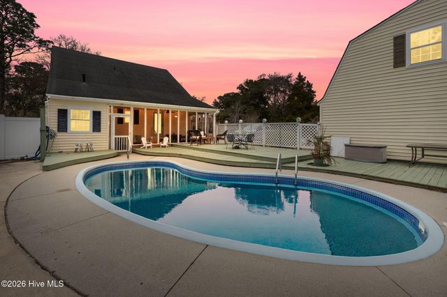 220 Willis Drive, Southport, NC 28461