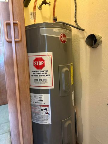 330 8Th St 3D, Oakland, CA 94607