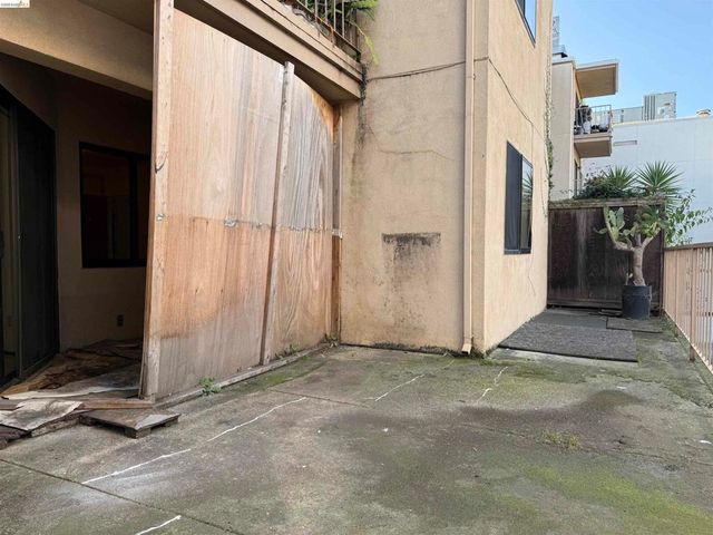 330 8Th St 3D, Oakland, CA 94607