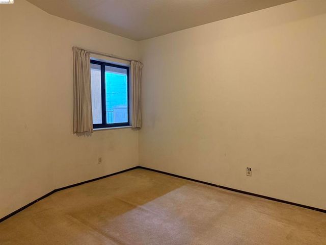 330 8Th St 3D, Oakland, CA 94607