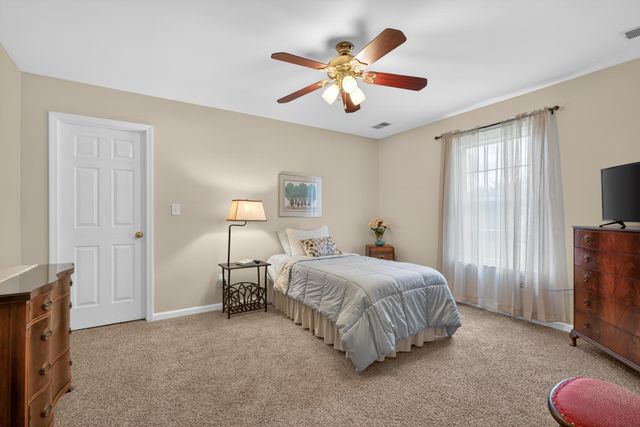 839 Eagle Crest Drive, Versailles, KY 40383