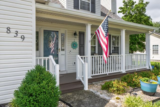 839 Eagle Crest Drive, Versailles, KY 40383