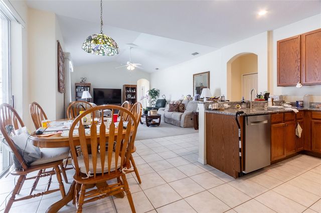 1812 FLOWER BRANCH WAY, Valrico, FL 33594