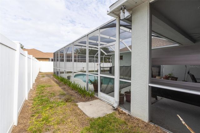 1812 FLOWER BRANCH WAY, Valrico, FL 33594