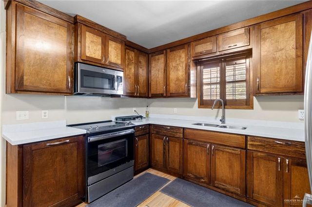 504 W Mahala Avenue, Mission, TX 78573