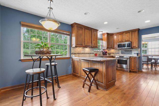 58 Habersac Avenue, Pataskala, OH 43062