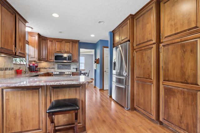 58 Habersac Avenue, Pataskala, OH 43062