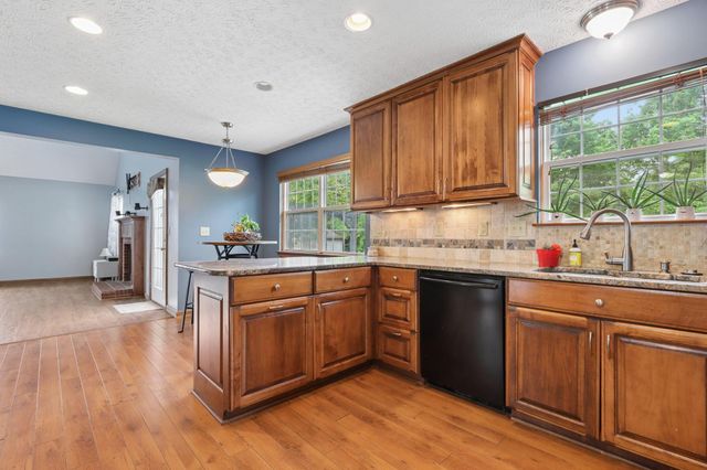 58 Habersac Avenue, Pataskala, OH 43062